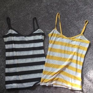 💓 2 Forever 21 Women Gray White Yellow Cotton top